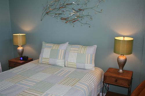 Balinese Wellness Spa And Yoga Retreat Adults Only Port Aransas Exterior photo